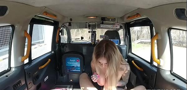  Horny blonde wants to fuck with the driver